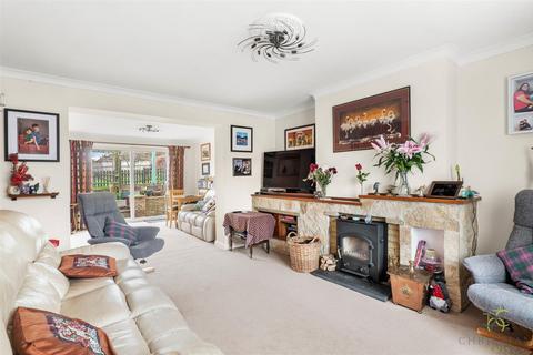 4 bedroom detached house for sale, Leys Road, Evesham WR11