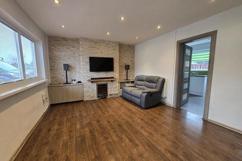 3 bedroom terraced house to rent, Burnel Road, Selly Oak, Birmingham
