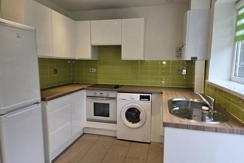 3 bedroom terraced house to rent, Burnel Road, Selly Oak, Birmingham