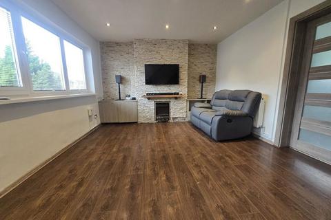 3 bedroom terraced house to rent, Burnel Road, Selly Oak, Birmingham, B29 5SN