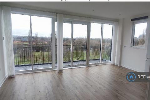 2 bedroom flat to rent, Gibson Court, London, SE9