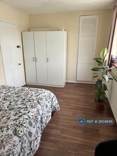 3 bedroom terraced house to rent, Benningholme Road, Edgware, HA8