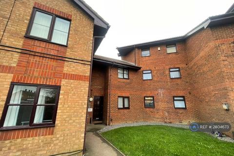 1 bedroom flat to rent, Archers Court, South Ockendon, RM15