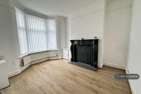 2 bedroom terraced house to rent, Manningham Road, Liverpool, L4