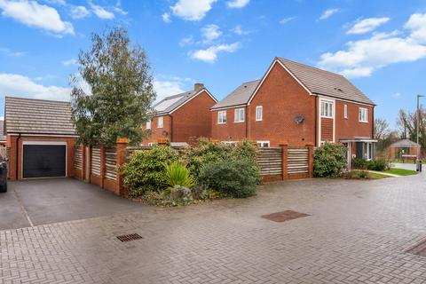 3 bedroom semi-detached house for sale, Worcester WR5