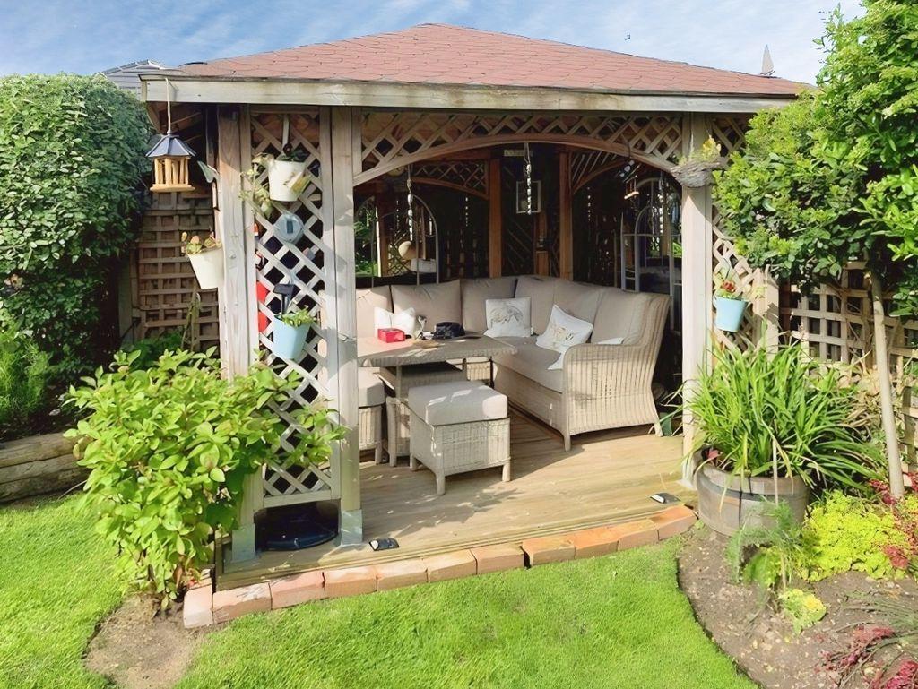 Summer garden photo