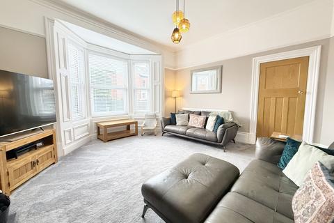 4 bedroom end of terrace house for sale, Valebrooke Avenue, Sunderland, SR2