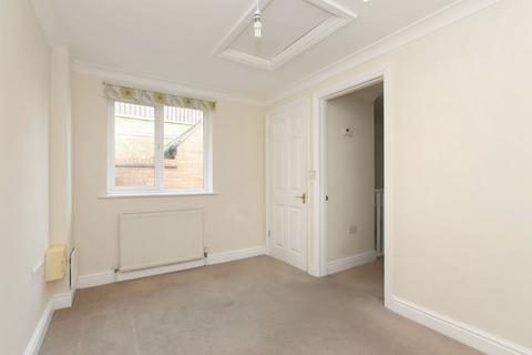 1 bedroom maisonette for sale, High Street, Berkhamsted