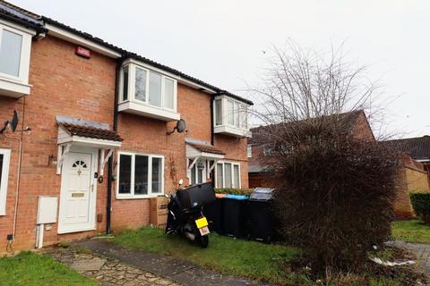 2 bedroom terraced house for sale - Sunningdale Way, Bletchley, Milton Keynes