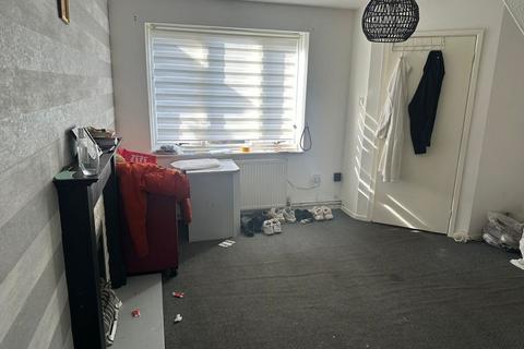 2 bedroom terraced house for sale, Sunningdale Way, Bletchley, Milton Keynes