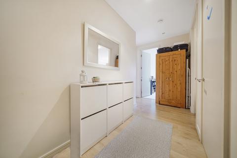 2 bedroom apartment for sale, Richmond TW9