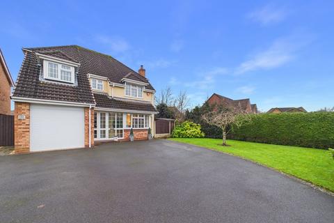4 bedroom detached house for sale, Harley Close, Telford TF1
