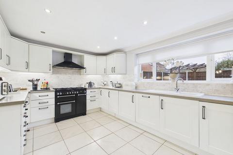 4 bedroom detached house for sale, Harley Close, Telford TF1