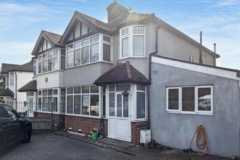 2 bedroom apartment to rent, Dorset Road, London SW19 3EQ