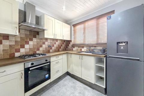 2 bedroom apartment to rent, Dorset Road, London SW19 3EQ