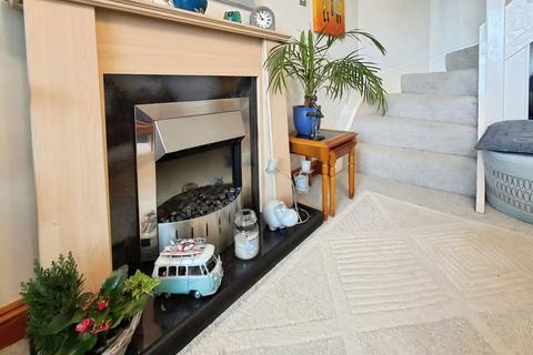 undefined, Ffordd Dewi, Swansea SA6