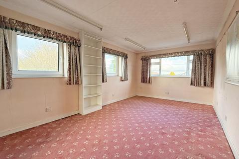 5 bedroom semi-detached house for sale, Beddau, Pontypridd CF38