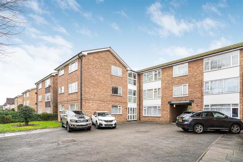 3 bedroom flat for sale, Harrowdene Road, WEMBLEY