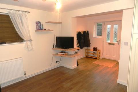 2 bedroom terraced house to rent, Derwent Rise, Flitwick