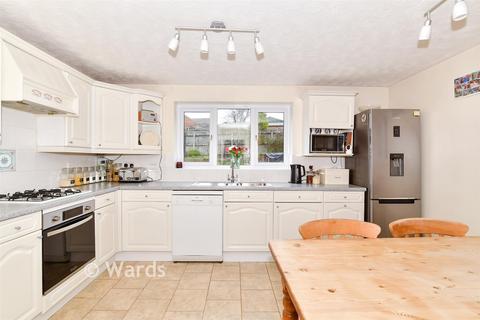 4 bedroom detached house for sale, Whiffen Walk, West Malling ME19