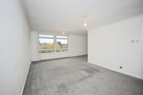 2 bedroom flat for sale, Chelmscote Road, Solihull