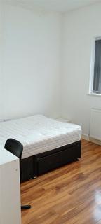 3 bedroom apartment to rent, Kensignton, Liverpool L7