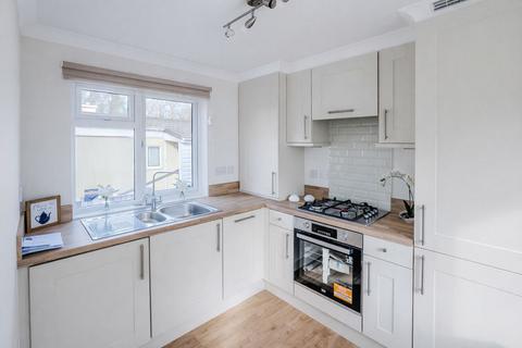 2 bedroom park home for sale, Weybridge Park Estate, Addlestone KT15