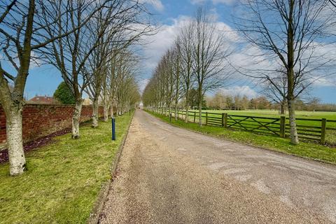 undefined, Wing Road, Cublington LU7