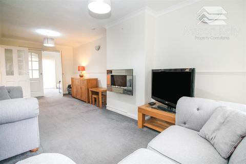 3 bedroom semi-detached house to rent, Milton Keynes MK3