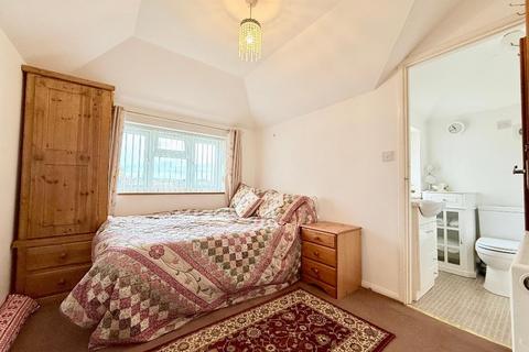3 bedroom semi-detached house for sale, Leathwaite Close, Limbury Mead, Luton, Bedfordshire, LU3 2TG