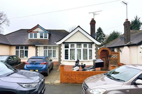 2 bedroom semi-detached bungalow for sale, Challney, Luton LU4