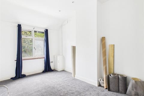 4 bedroom maisonette to rent, Godstone Road, Kenley, CR8