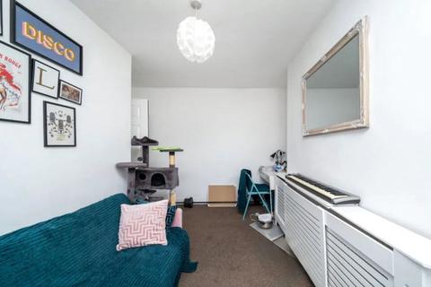 1 bedroom apartment to rent, Lingfield Court, 34 Elgin Road, Croydon, Surrey, CR0