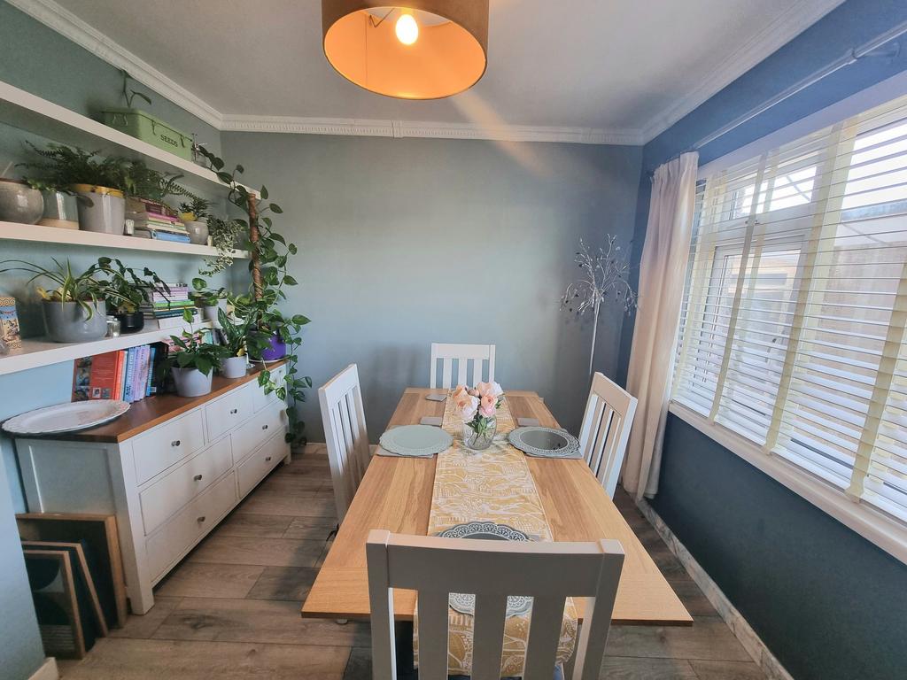 Dining room/bedroom two