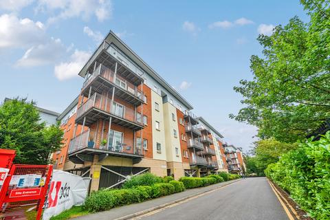 3 bedroom apartment for sale, Elmira Way, Salford, Greater Manchester