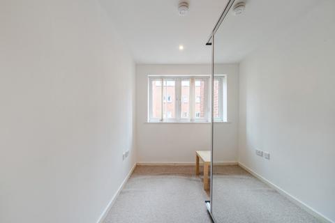 3 bedroom apartment for sale, Elmira Way, Salford, Greater Manchester