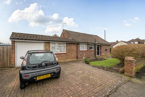 2 bedroom bungalow for sale, Aston Mead, Windsor, Berkshire