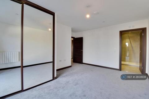 2 bedroom flat to rent, Bridgeman House, Watford, WD18