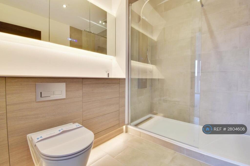En-Suite Shower Room 1
