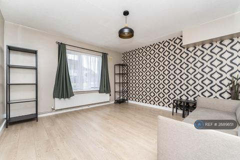 2 bedroom end of terrace house to rent, Kingston Avenue, West Drayton, UB7