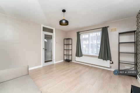 2 bedroom end of terrace house to rent, Kingston Avenue, West Drayton, UB7