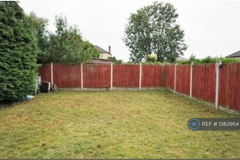 4 bedroom semi-detached house to rent, Victory Road, Derby, DE24