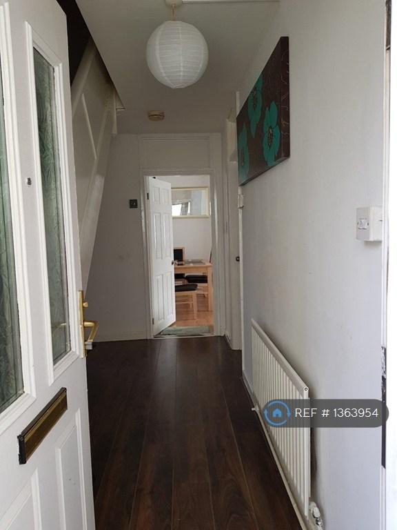 Entrance/Hallway