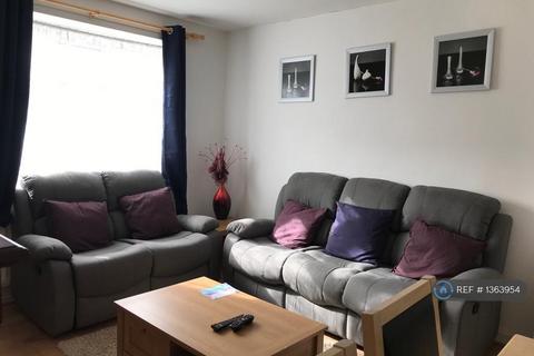 4 bedroom semi-detached house to rent, Victory Road, Derby, DE24