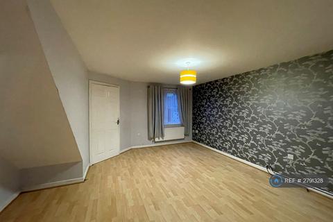3 bedroom semi-detached house to rent, Arlington Road, Tewkesbury, GL20