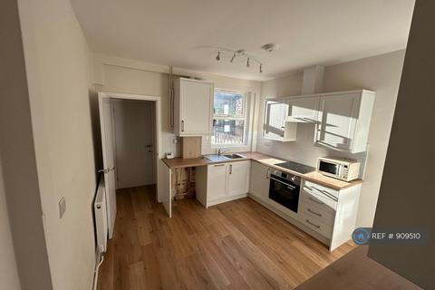 3 bedroom terraced house to rent, Lamcote Grove, Nottingham, NG2