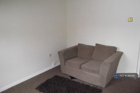 2 bedroom flat to rent, Pendlebury, Bracknell, RG12