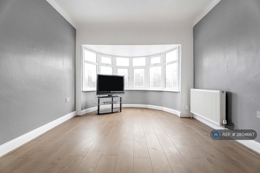 Living Room/ Or Bedroom