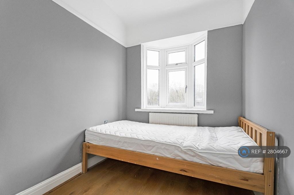 2nd Bedroom
