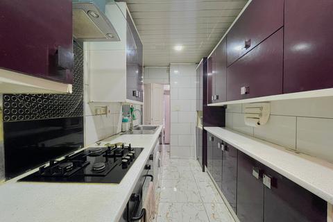 undefined, Shaftesbury Avenue, Leicester LE4